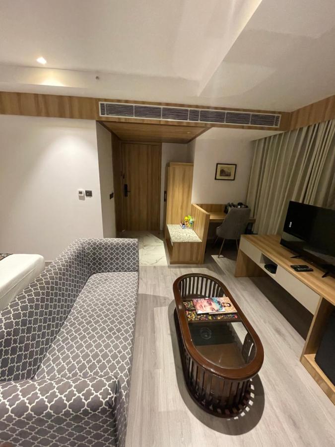 Hotel Malbork Inn @ Janakpuri Delhi Zewnętrze zdjęcie