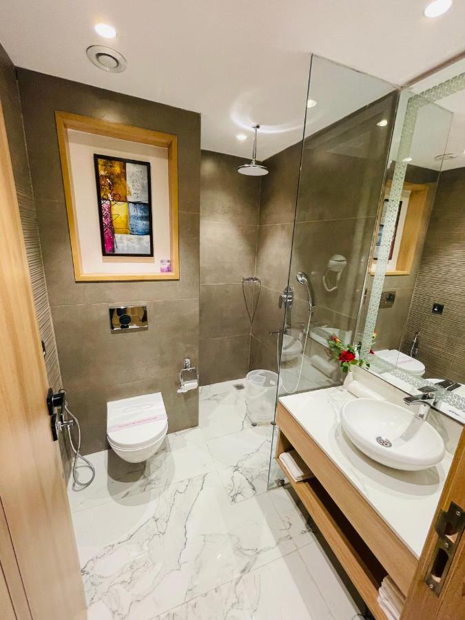 Hotel Malbork Inn @ Janakpuri Delhi Zewnętrze zdjęcie